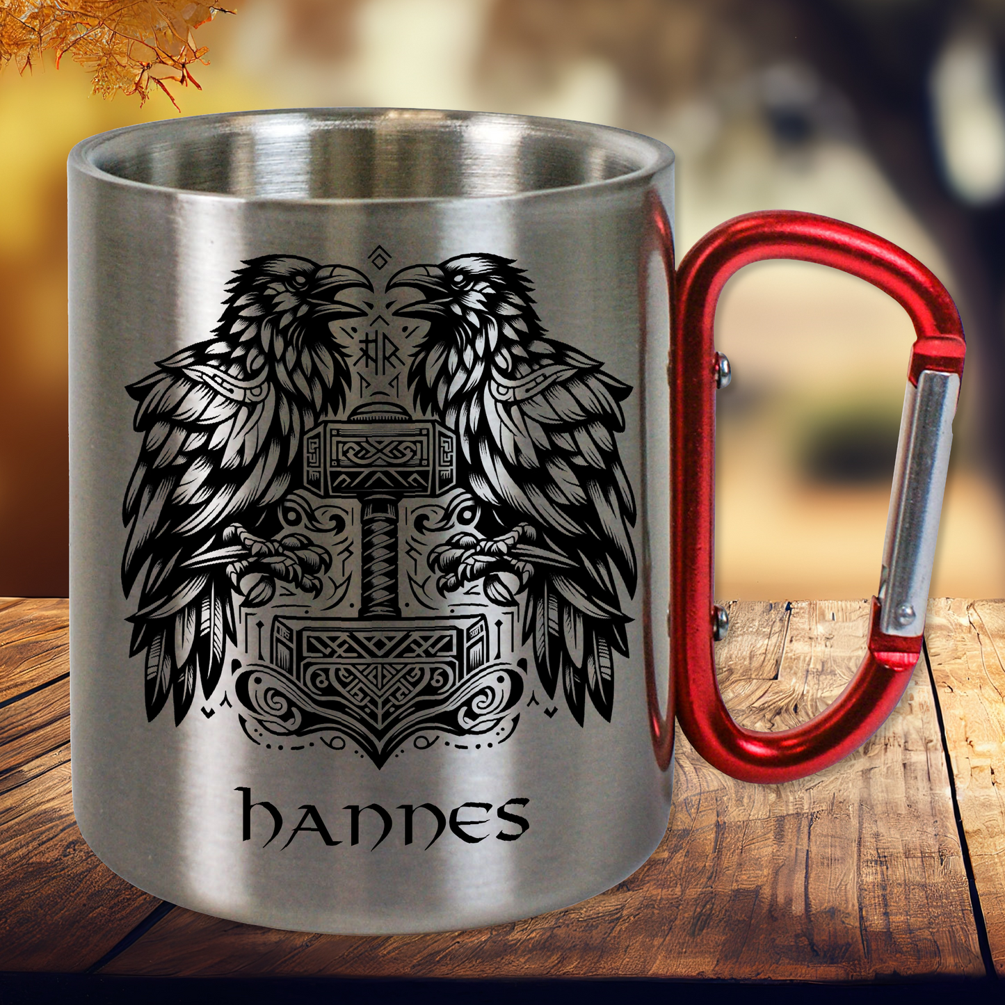 Personalisierte Edelstahltasse, Edelstahlbecher. Doppelwandig mit Karabiner und Wikinger Motiv.